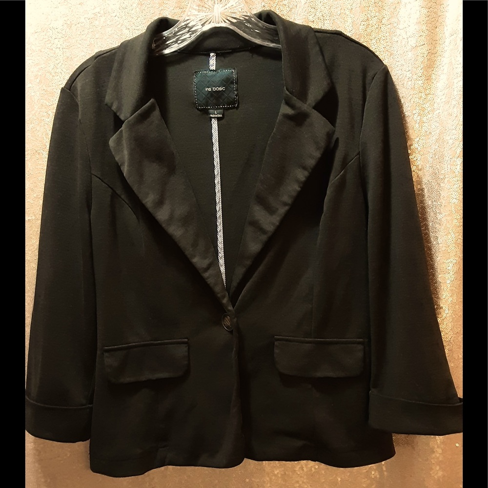 Iris Basic Women’s Cropped Blazer